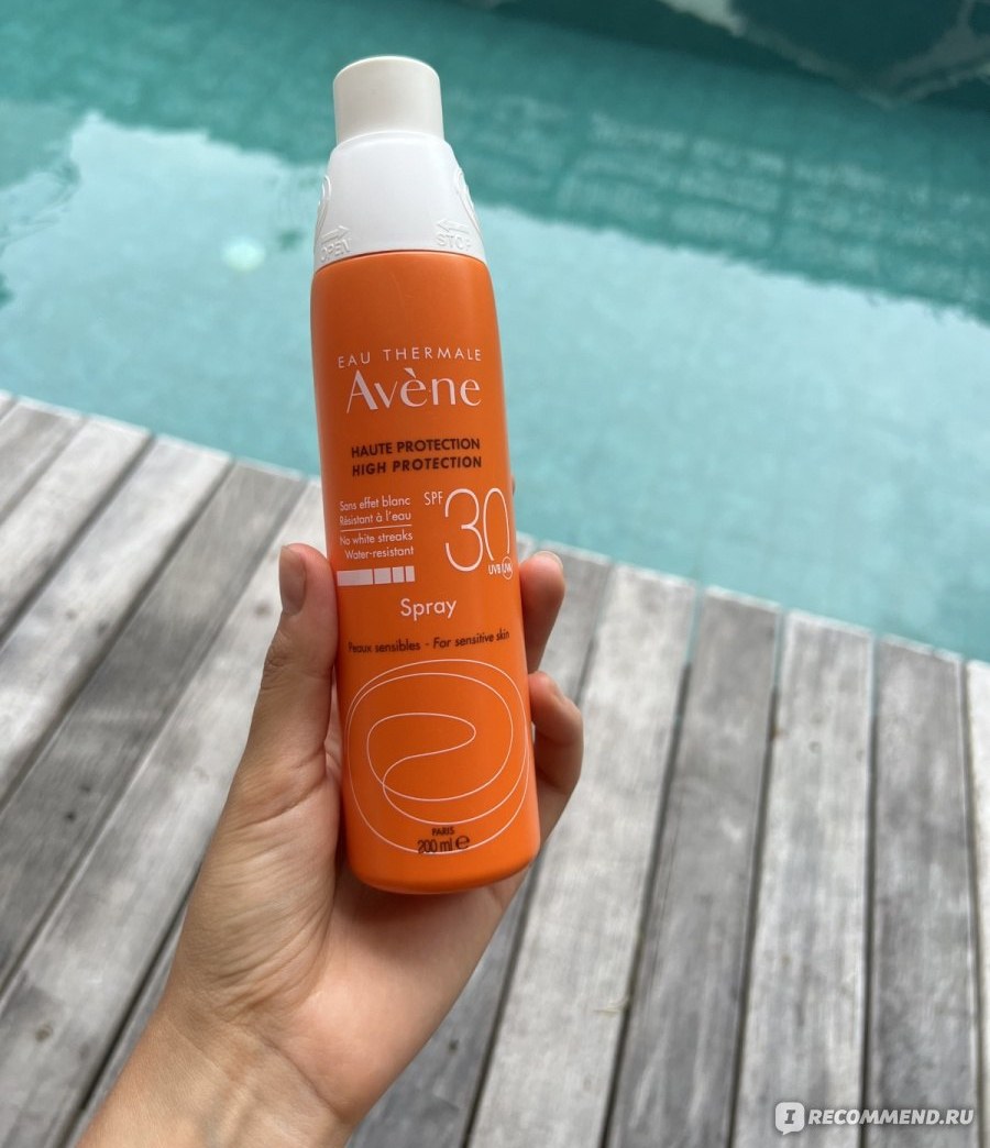 Avène Eau Thermale Spray SPF 30 — большой флакон-спрей солнцезащитного молочка у бассейна, защита для тела на пляже и в отпуске