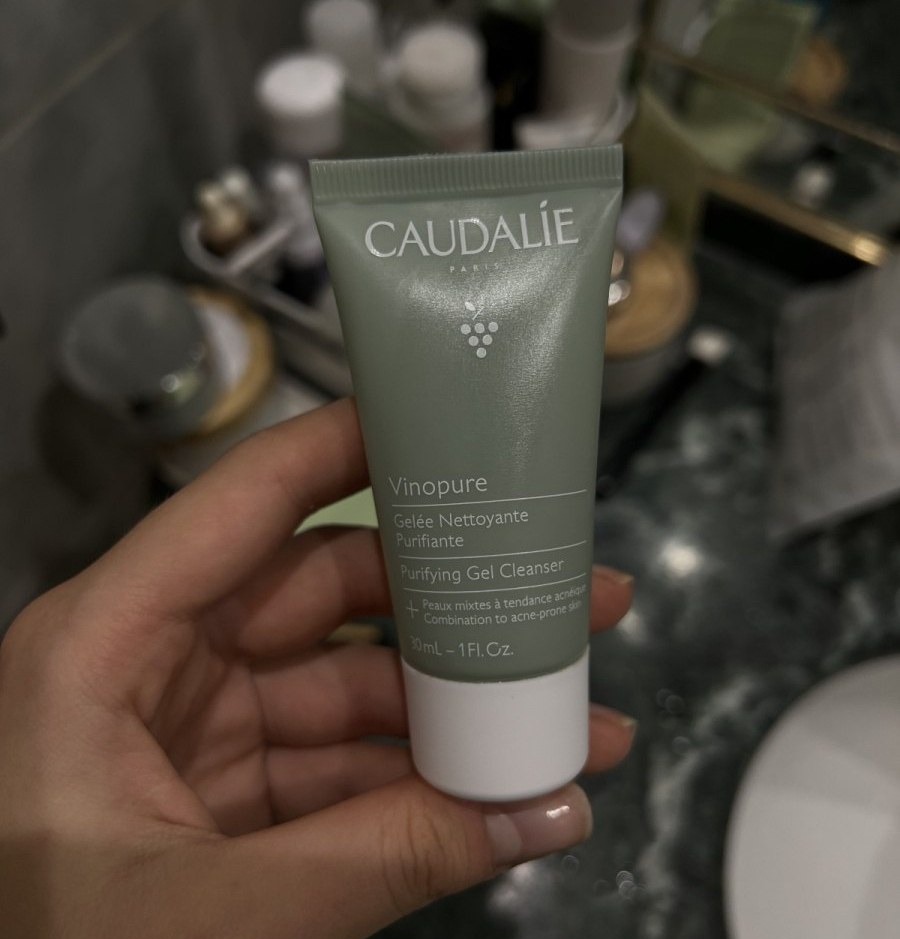 Caudalie Vinopure — гель для умывания с салициловой кислотой, мягкий для чувствительной кожи