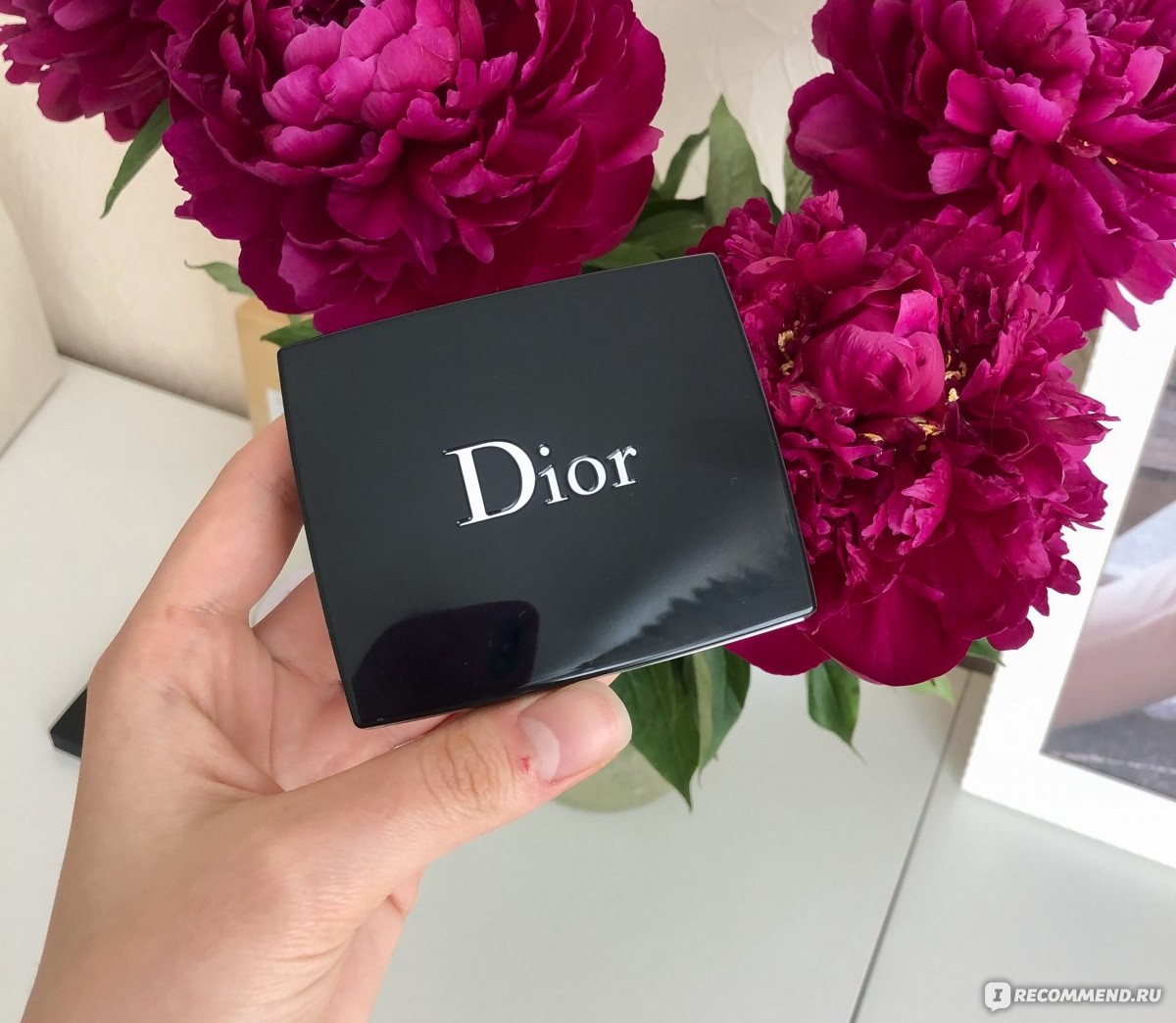 Dior 5 Couleurs Couture 559 Poncho — закрытый чёрный компакт палетки теней