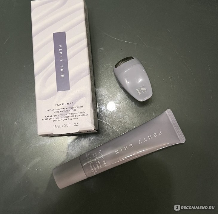 Fenty Skin Flash Nap — тюбик крем-геля для глаз и металлический массажёр, утреннее средство от отёчности