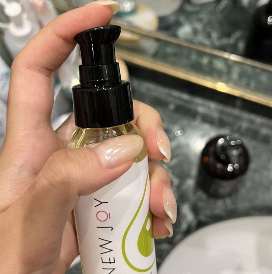 Гидрофильное масло New Joy с экстрактом авокадо — бюджетный вариант для первого этапа двойного очищения