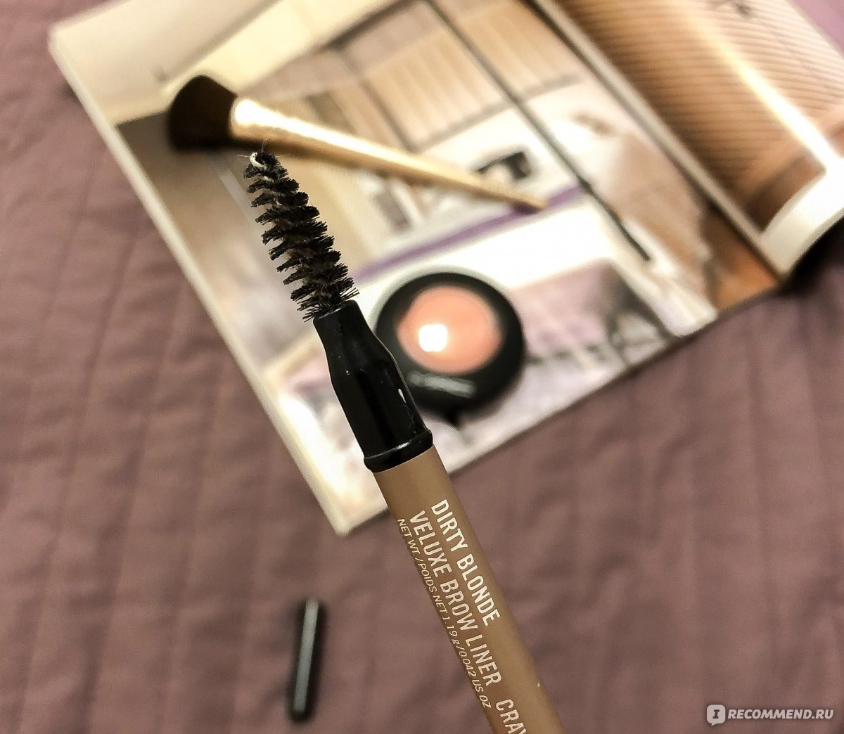 MAC Veluxe Brow Liner Dirty Blonde — щёточка карандаша для бровей