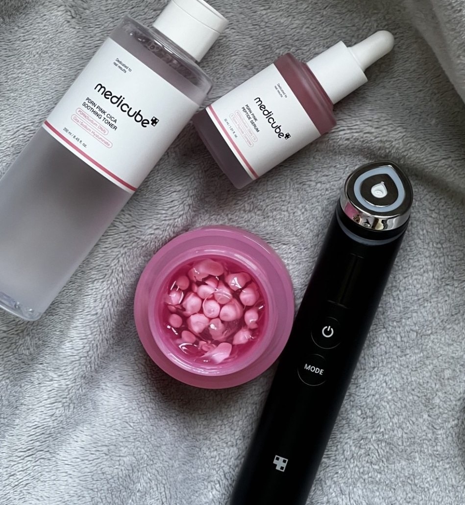 Medicube PDRN Pink Peptide Serum