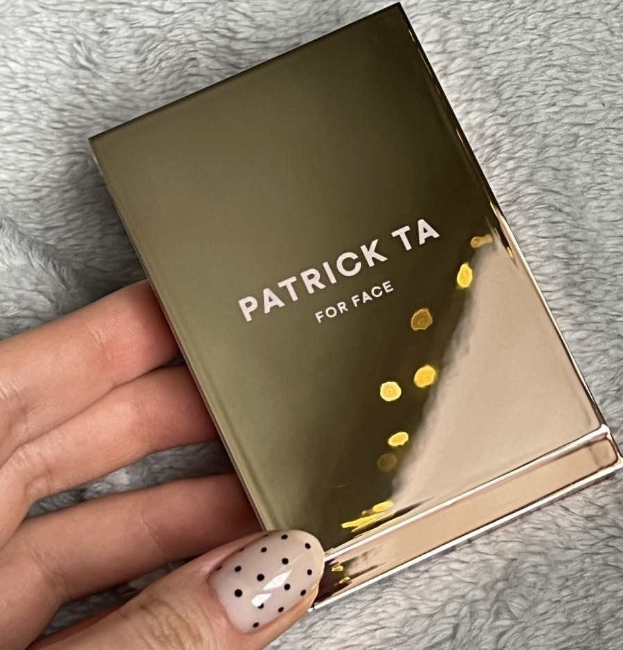 Patrick Ta For Face — закрытый золотой компакт дуэта кремовых и пудровых румян