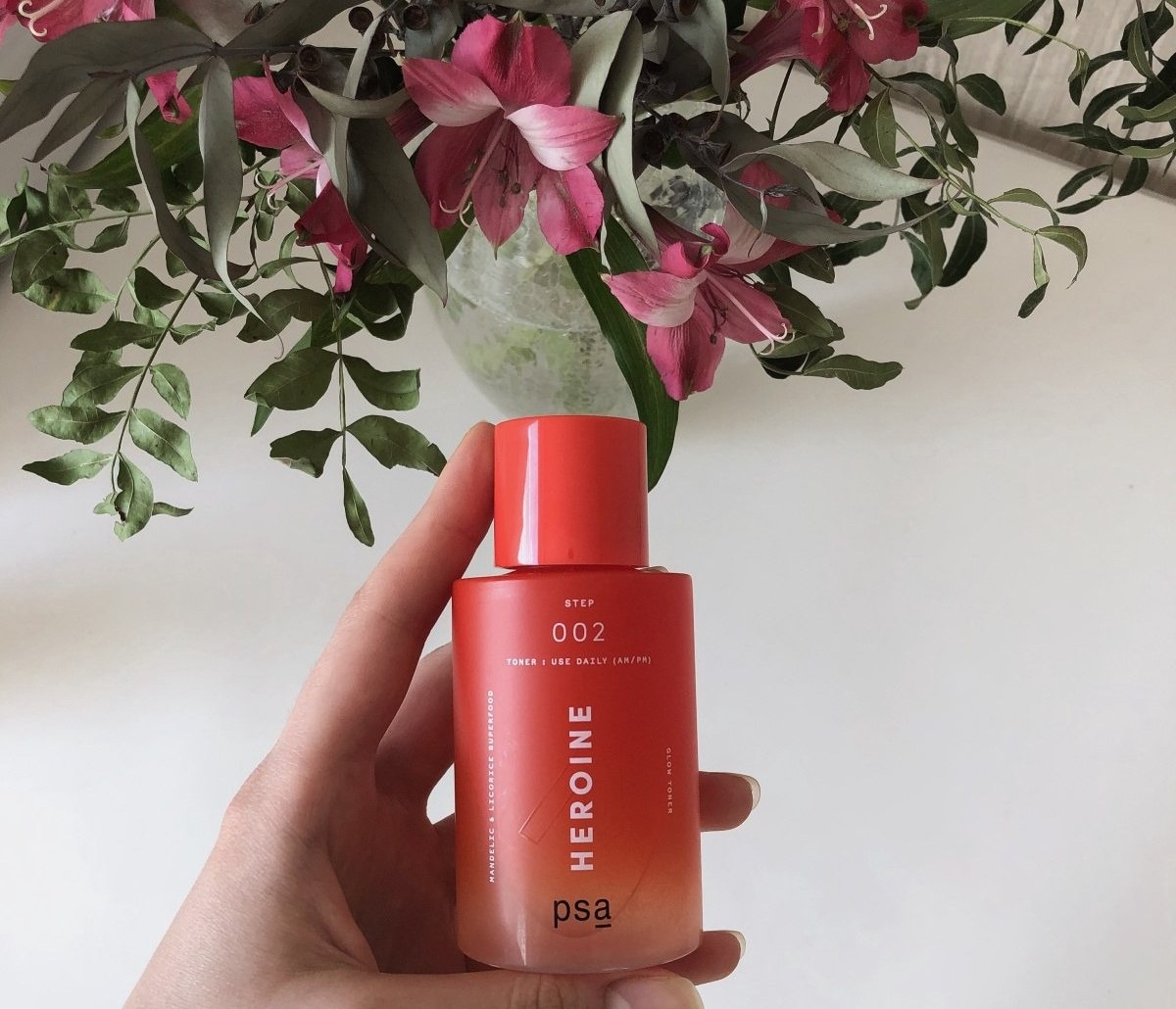 PSA HEROINE Mandelic & Licorice Glow Toner