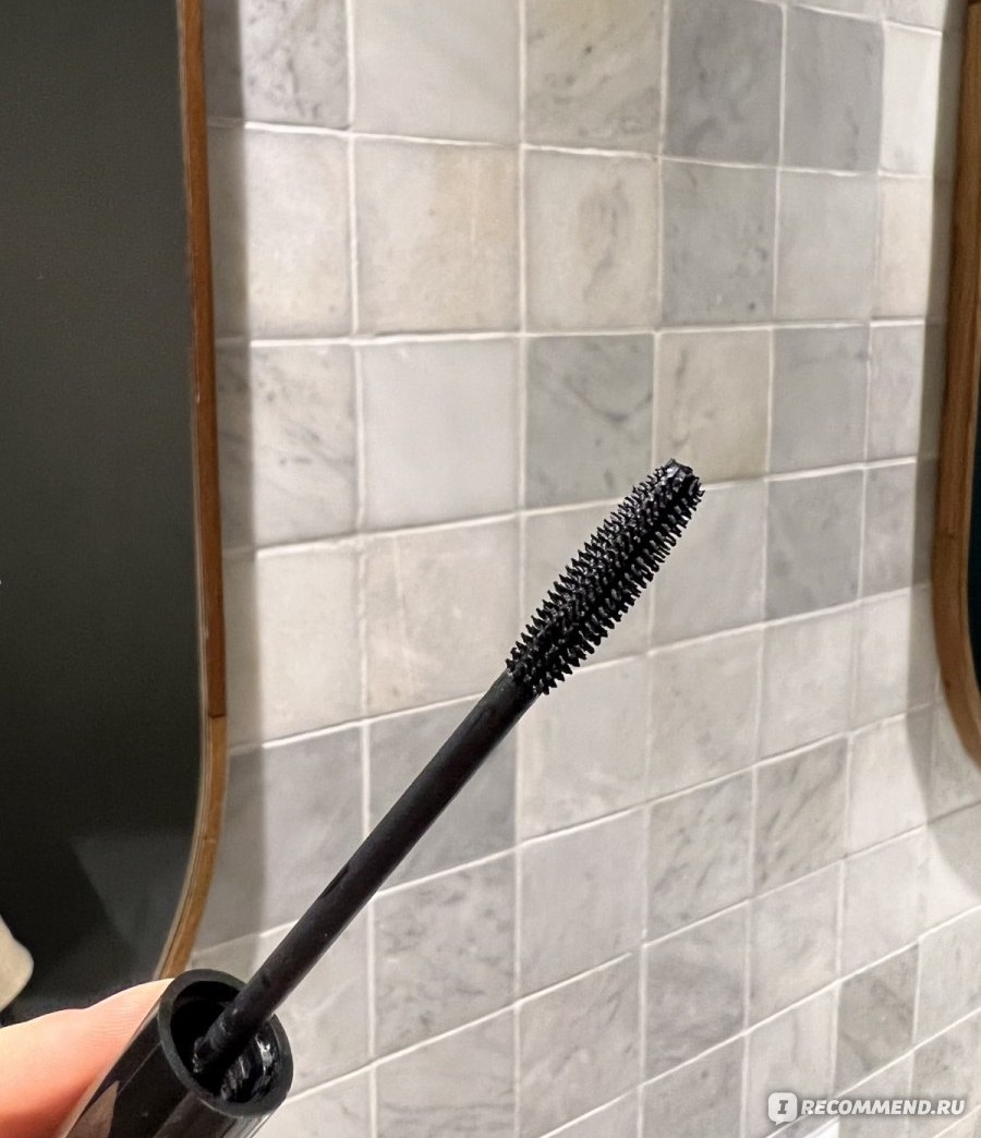 SHIK Extra Volume Mascara — щёточка-аппликатор туши
